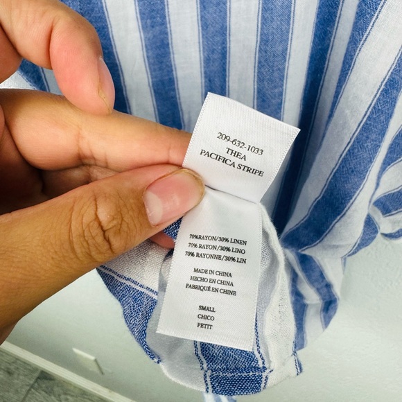 NWT Rails Thea Pacifica Blue White Linen Blend Stripe Knot Front Top - Picture 9 of 9